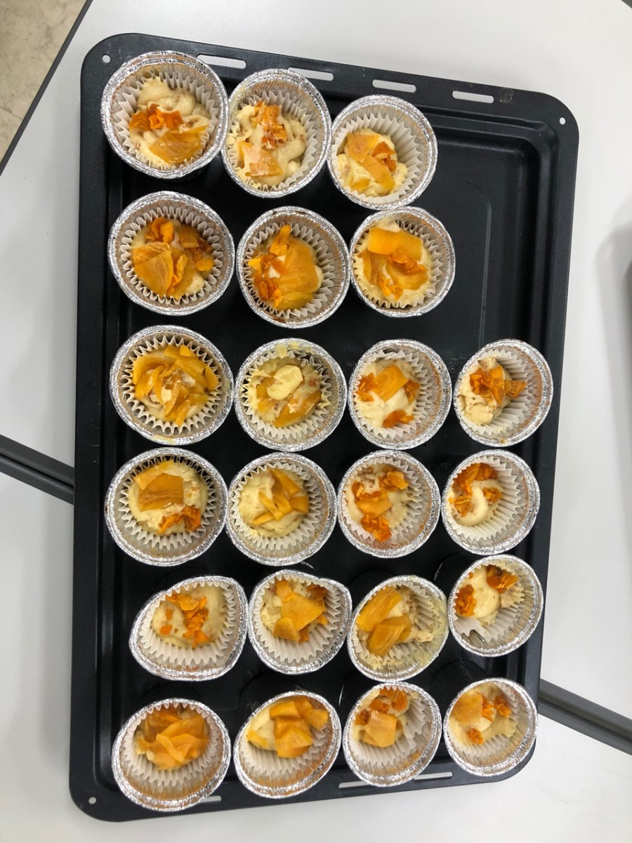 단감빵 만들기 체험중 만든 단감빵